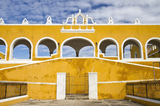 Read more about the article Izamal’s Pre- and Post-Columbian Wonders