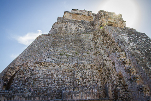 Read more about the article Uxmal: Thrice-Built Home of the Dwarf King